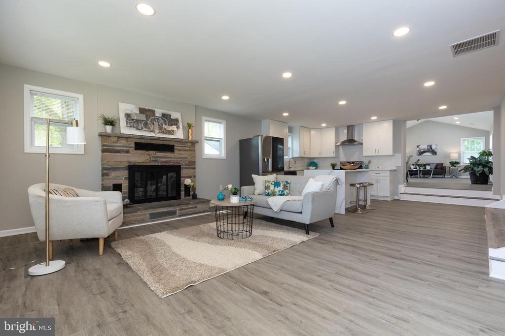 9520 48th Avenue - Photo 4