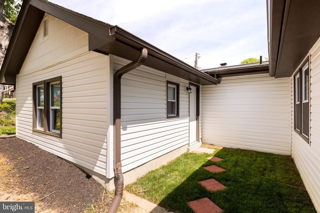 9520 48th Avenue - Photo 44