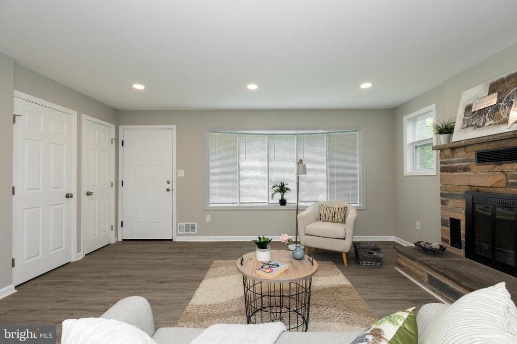 9520 48th Avenue - Photo 11