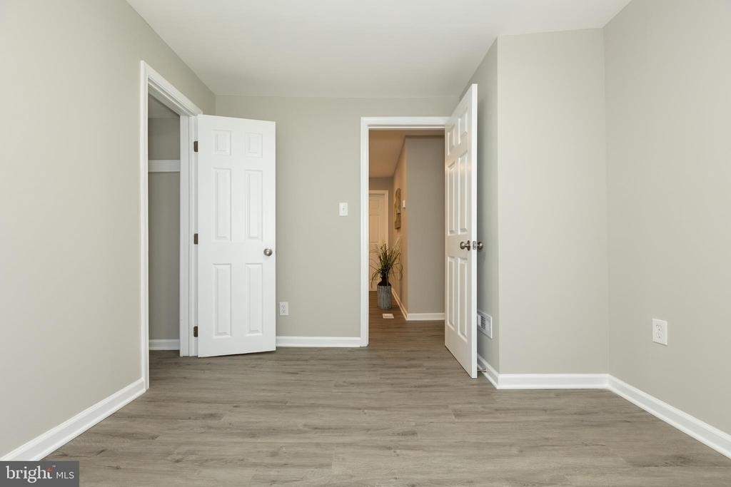 9520 48th Avenue - Photo 33