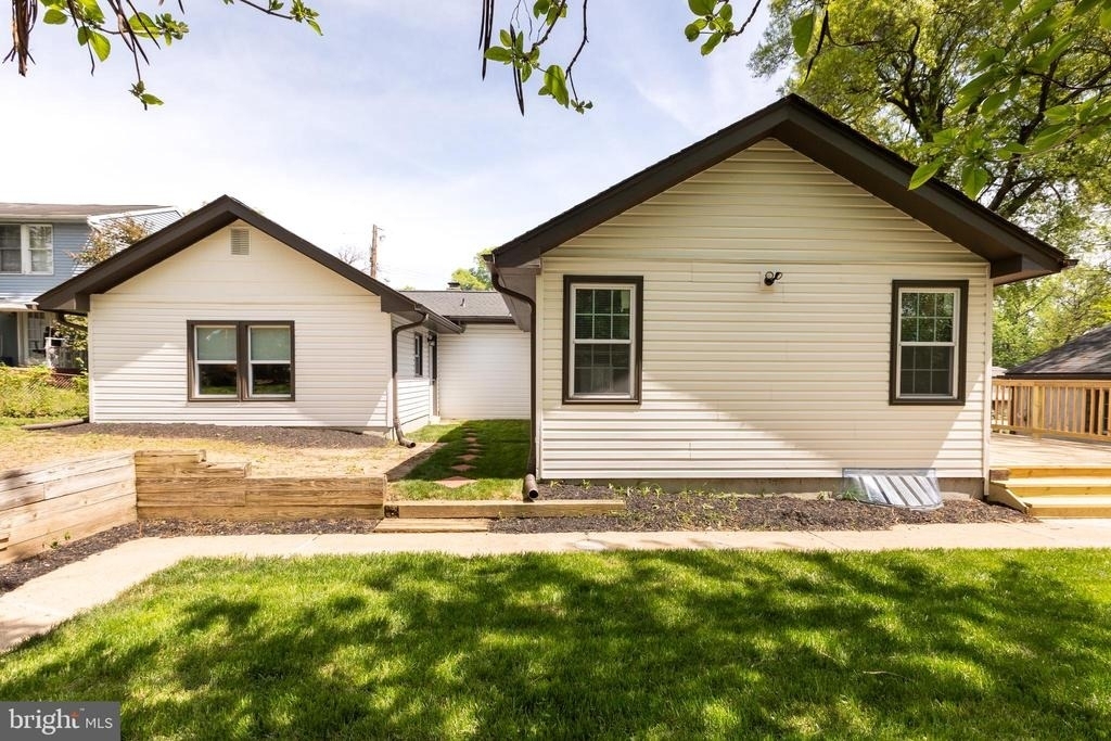 9520 48th Avenue - Photo 43