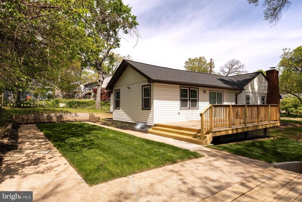 9520 48th Avenue - Photo 42