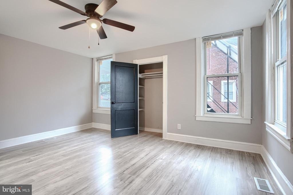 3807 Fleetwood Avenue - Photo 11