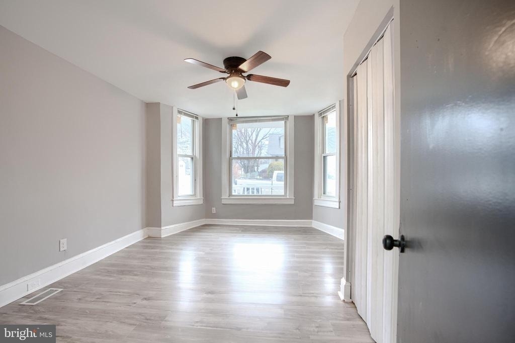3807 Fleetwood Avenue - Photo 5