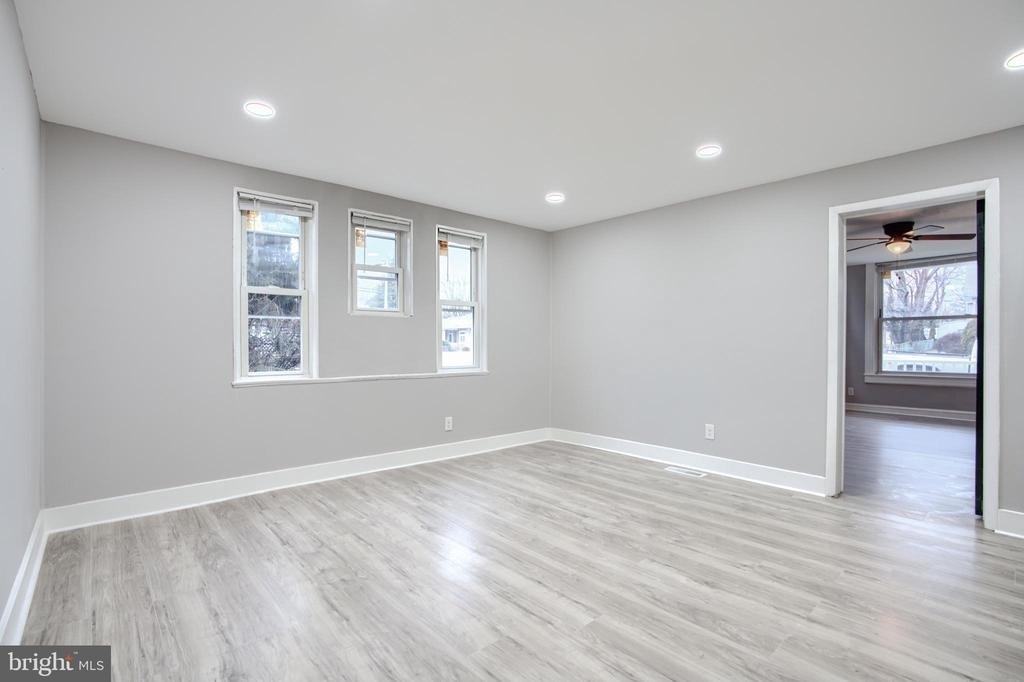 3807 Fleetwood Avenue - Photo 4