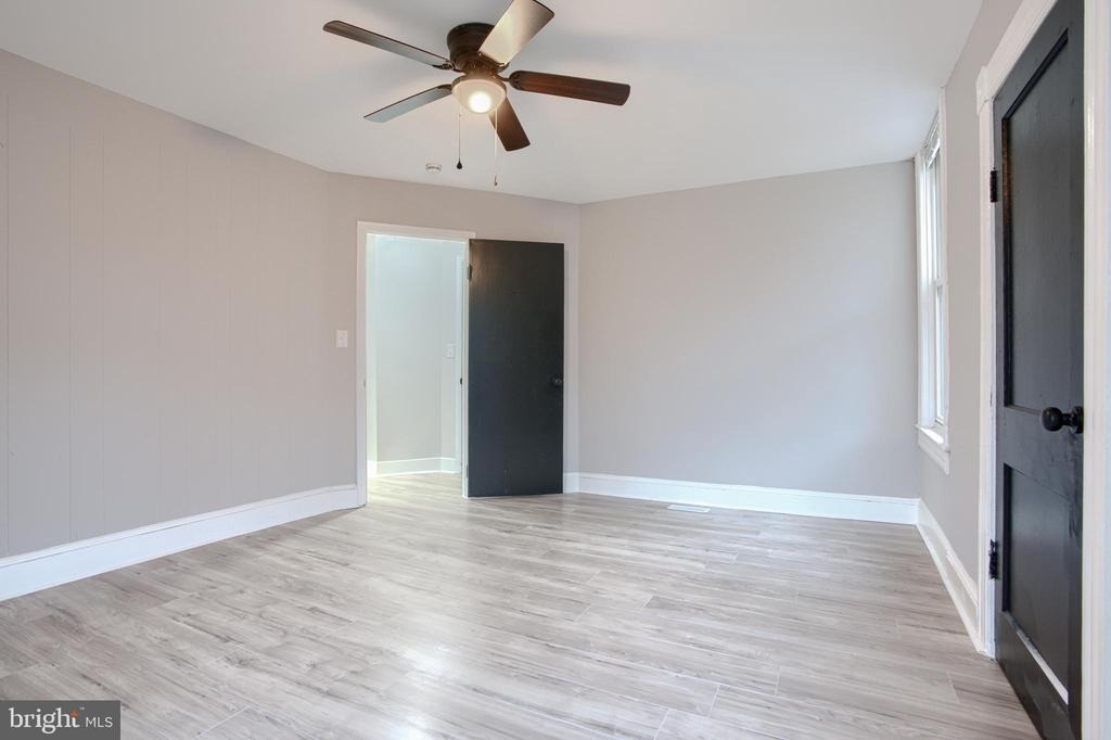 3807 Fleetwood Avenue - Photo 10