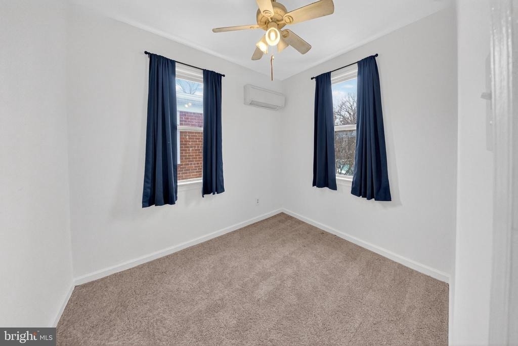 4409 Polk Street Ne - Photo 6