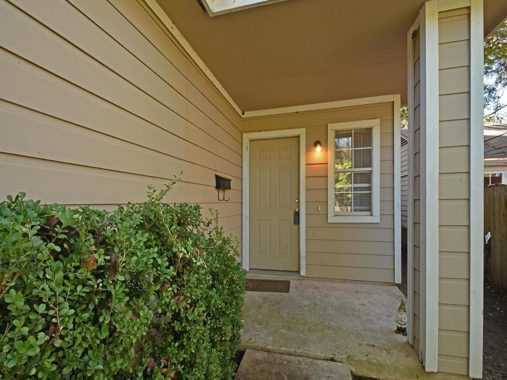 609 E 49th St - Photo 15