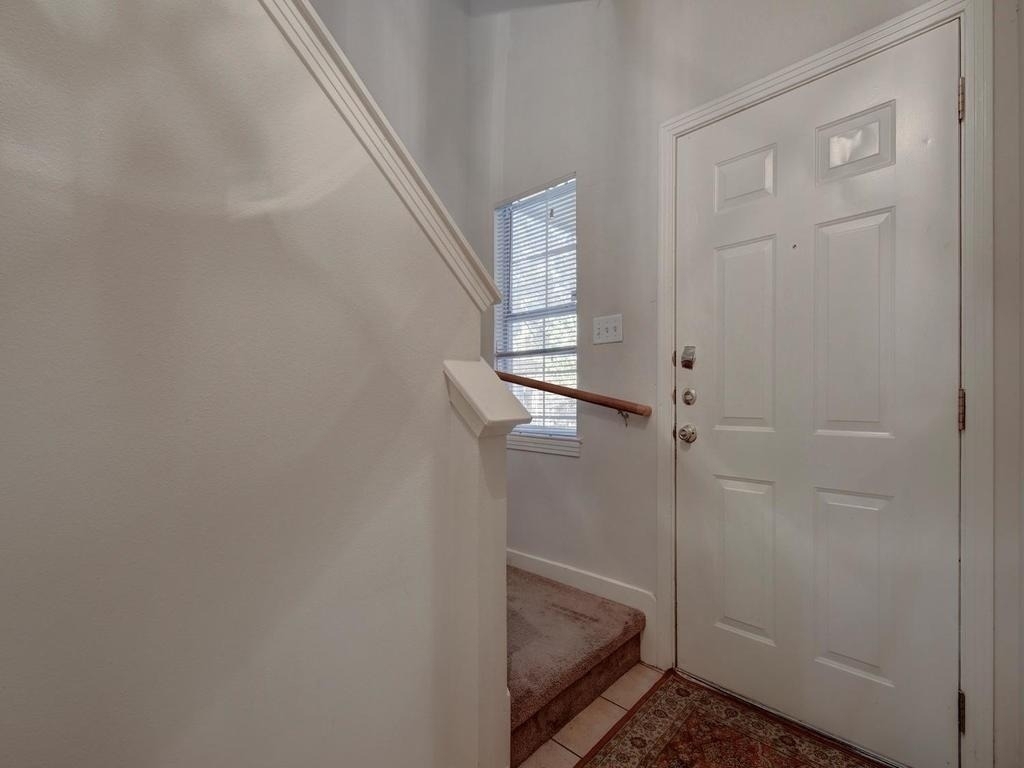 609 E 49th St - Photo 9