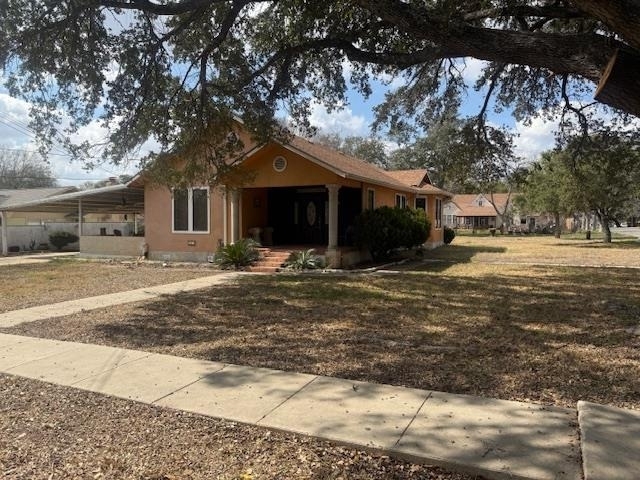 600 Pecan Ave - Photo 1