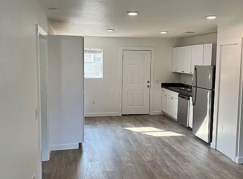 1440 Jackson St - Photo 5