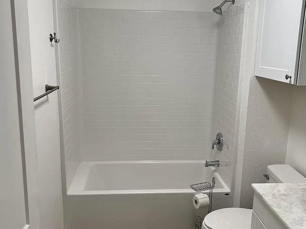 1440 Jackson St - Photo 1