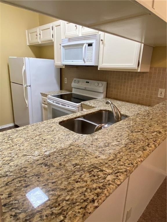 2802 Nueces St - Photo 2