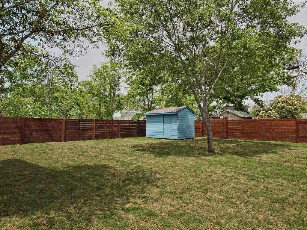 306 Franklin Blvd - Photo 18