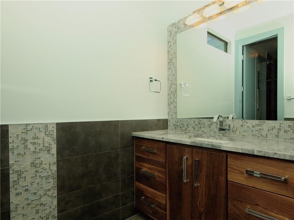 306 Franklin Blvd - Photo 13