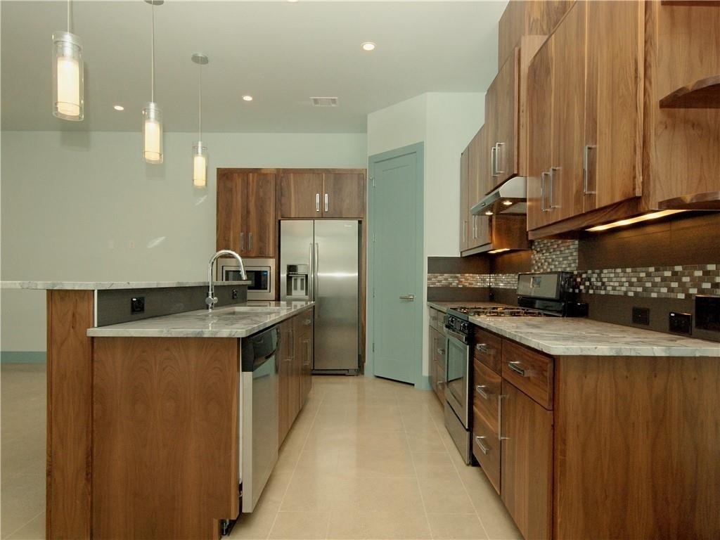 306 Franklin Blvd - Photo 7