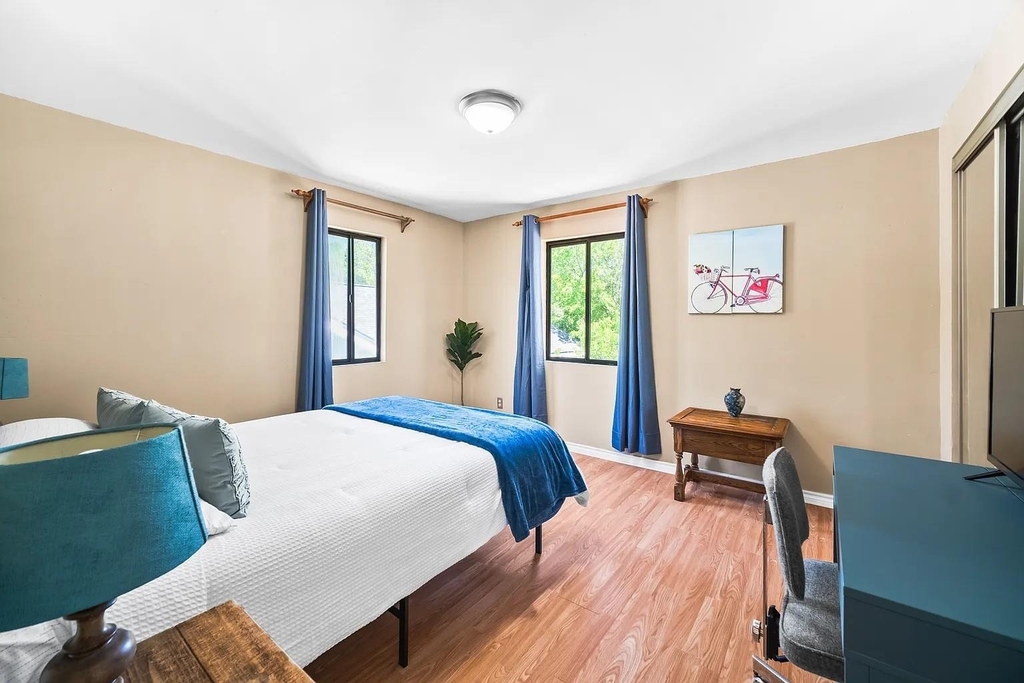 4812 Avenue G - Photo 4