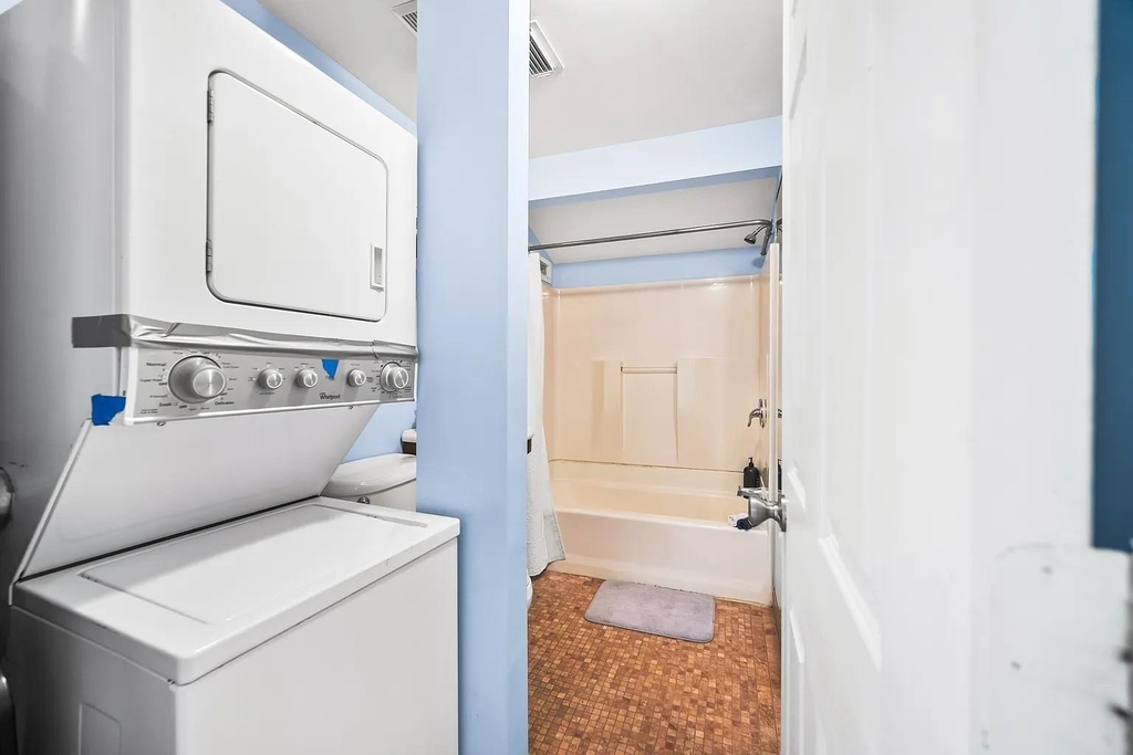 4812 Avenue G - Photo 12