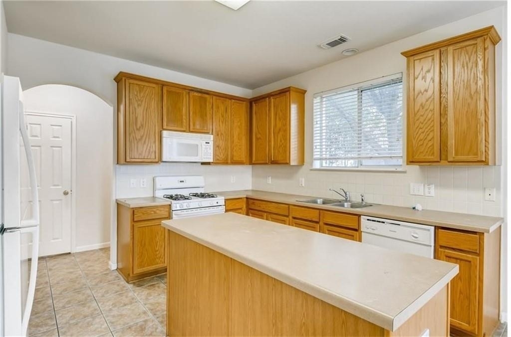1821 Briarton Ln N - Photo 12