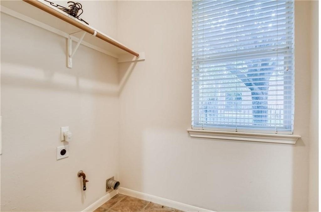 1821 Briarton Ln N - Photo 14