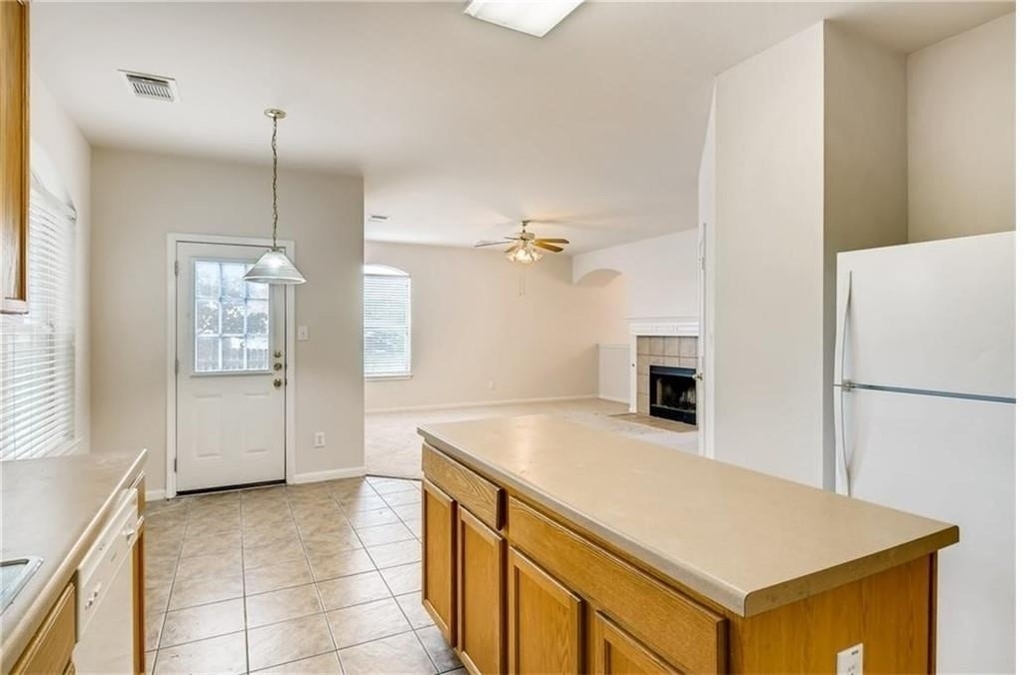 1821 Briarton Ln N - Photo 11