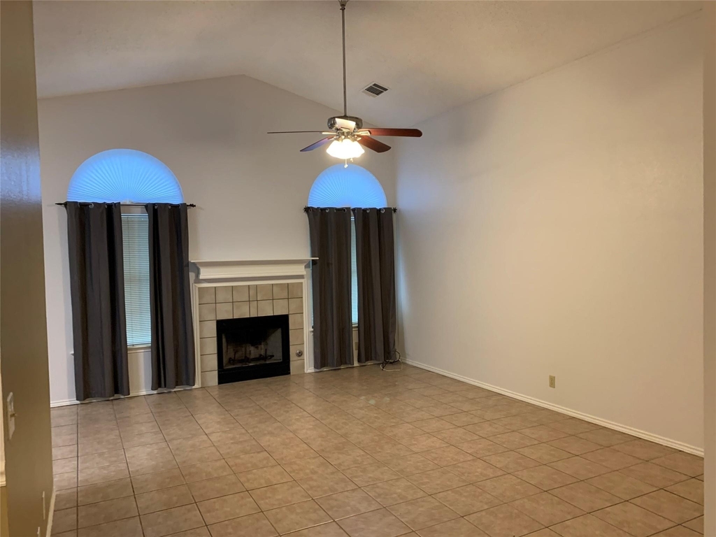 17130 Copperhead Dr - Photo 2