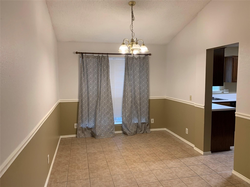 17130 Copperhead Dr - Photo 3