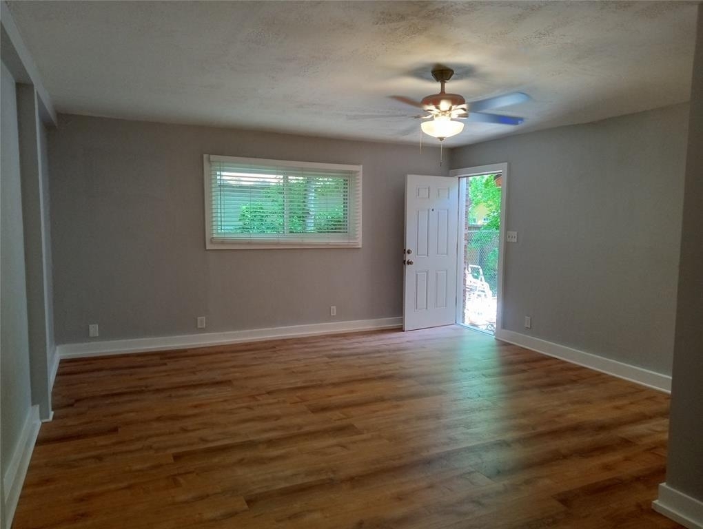 4500 Avenue D Ave - Photo 3
