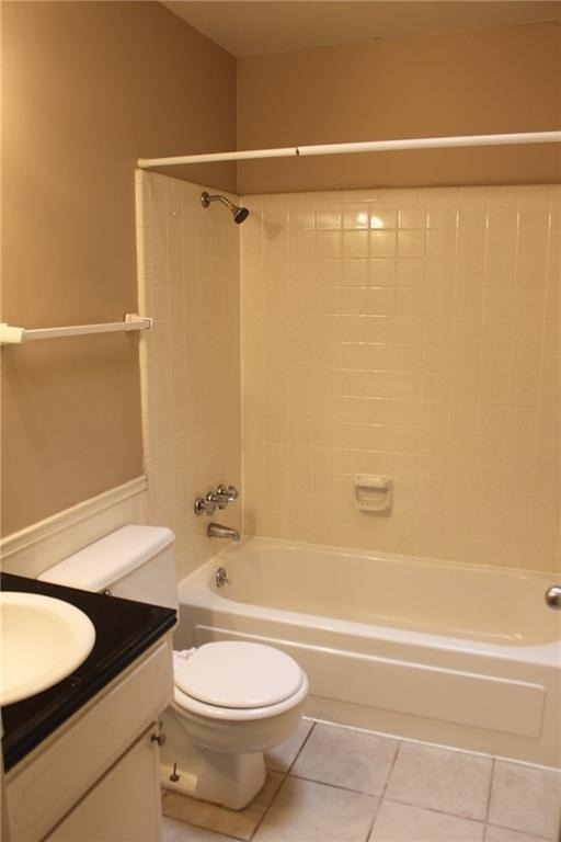 606 W 51st St - Photo 2