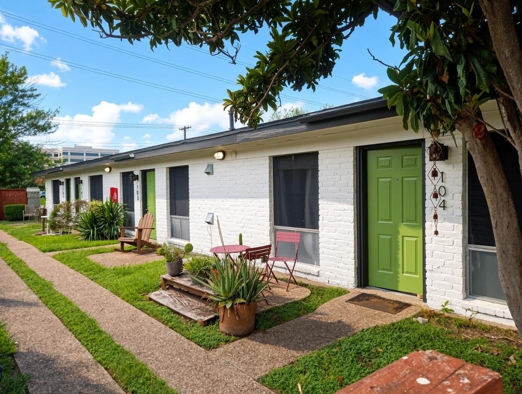 606 W 51st St - Photo 10