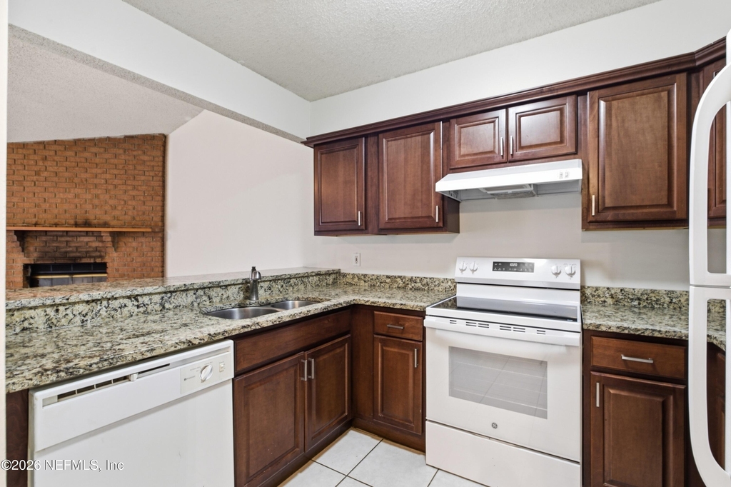 3544 Villa Place - Photo 0