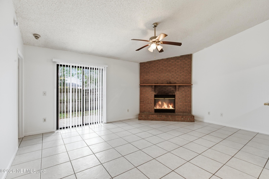 3544 Villa Place - Photo 4