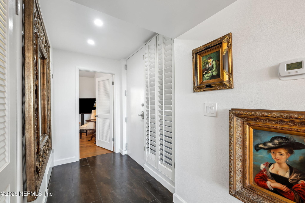 756 Spinnakers Reach Drive - Photo 7