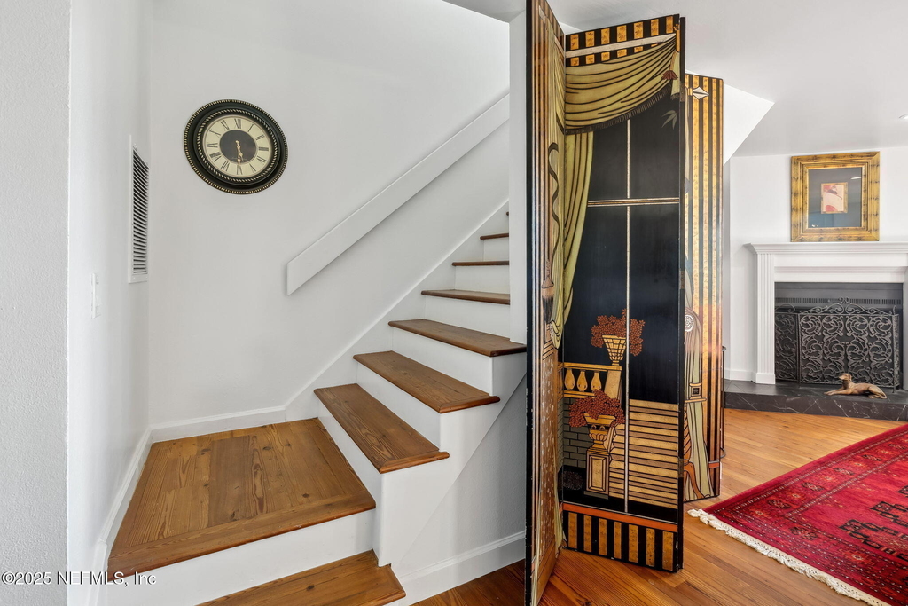 756 Spinnakers Reach Drive - Photo 8