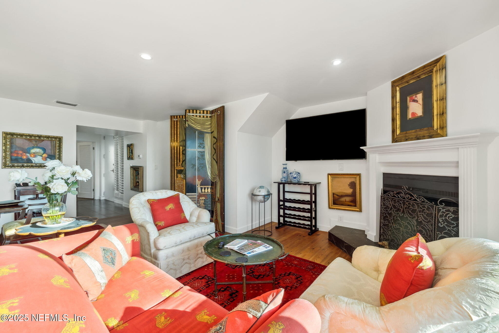 756 Spinnakers Reach Drive - Photo 10