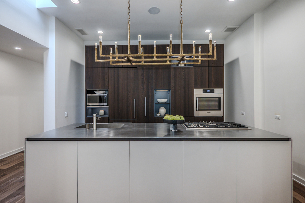 22 E Elm Street - Photo 7