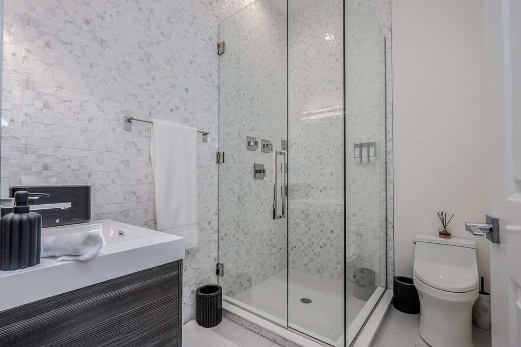 22 E Elm Street - Photo 13