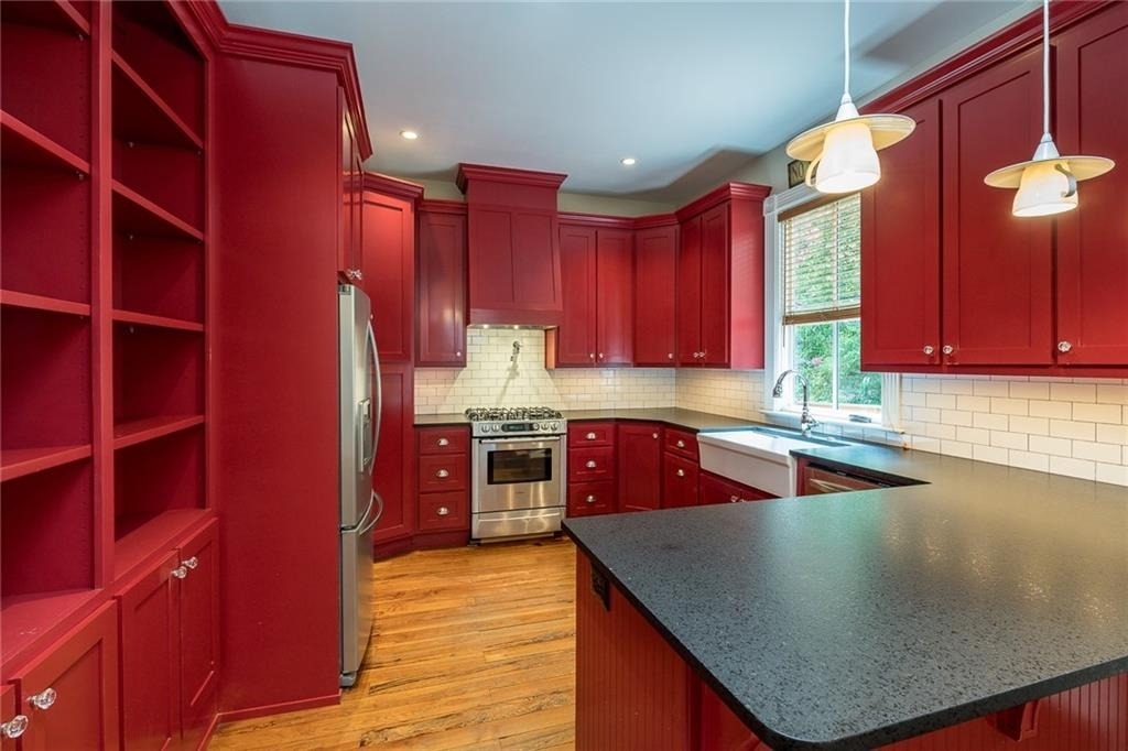 765 Woodland Avenue Se - Photo 17