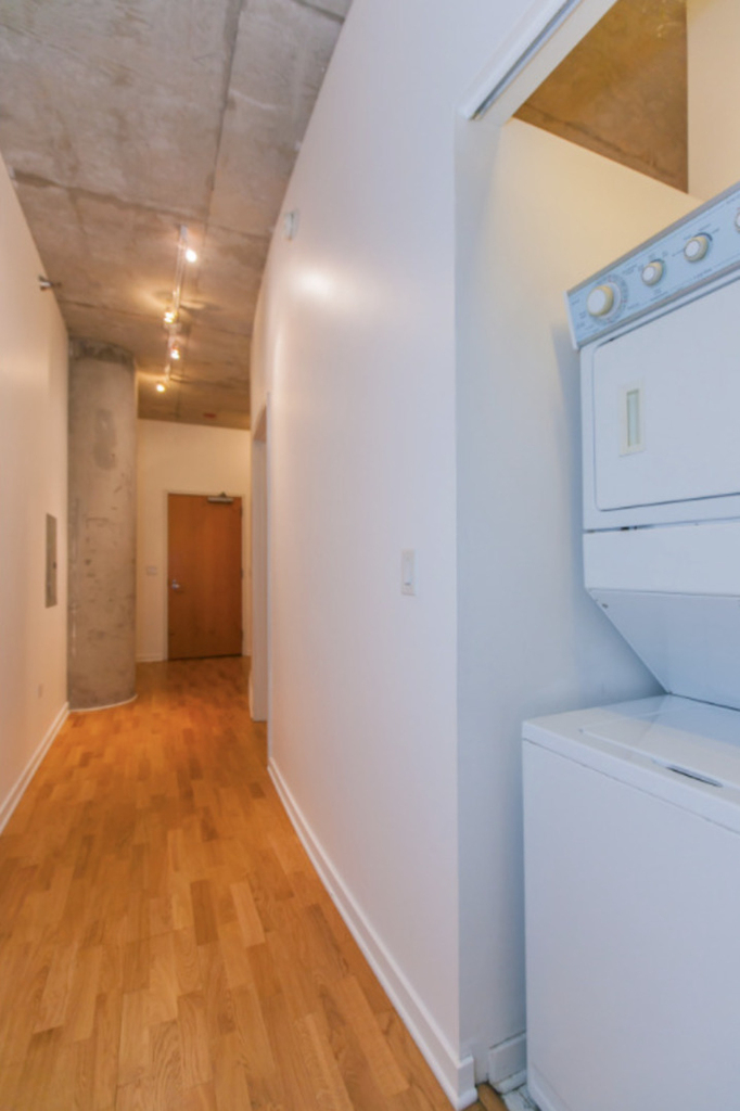 700 N Larrabee Street - Photo 12