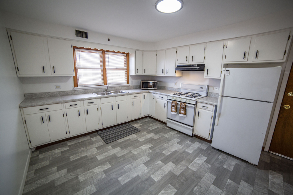 2336 122nd Street - Photo 1