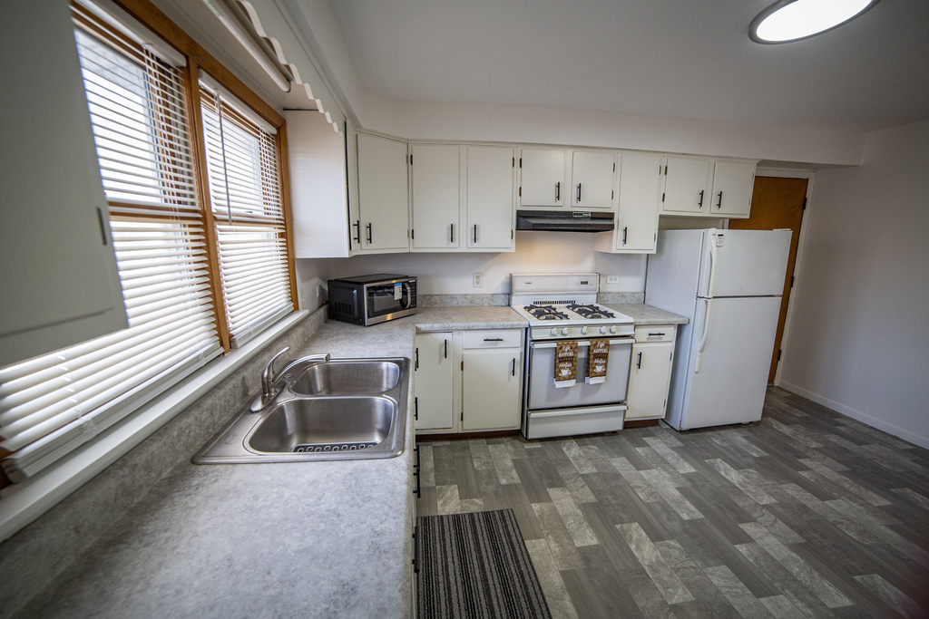 2336 122nd Street - Photo 2