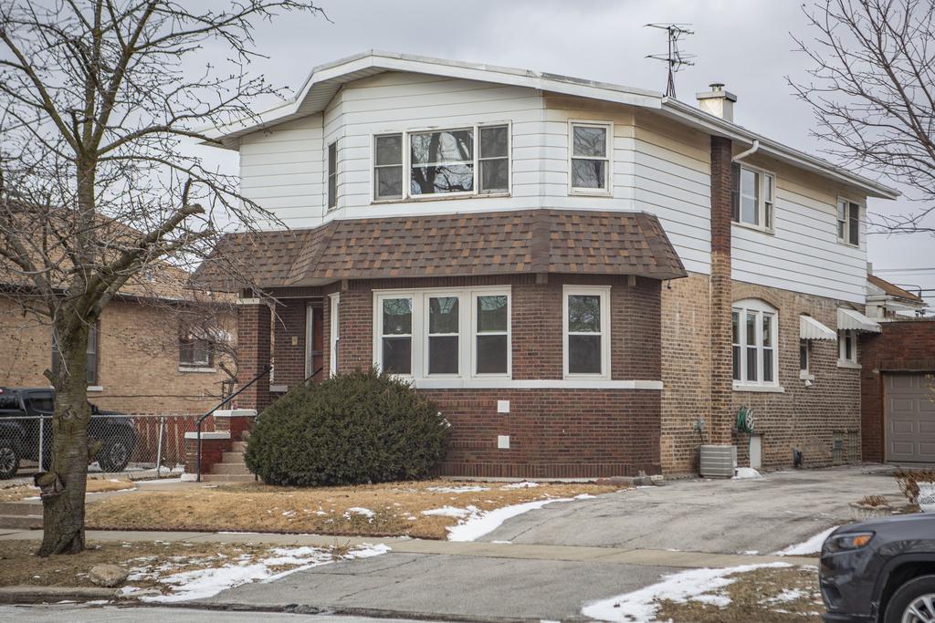 2336 122nd Street - Photo 0