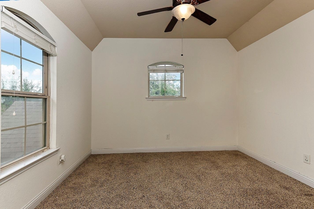 27 Tioga Place - Photo 27