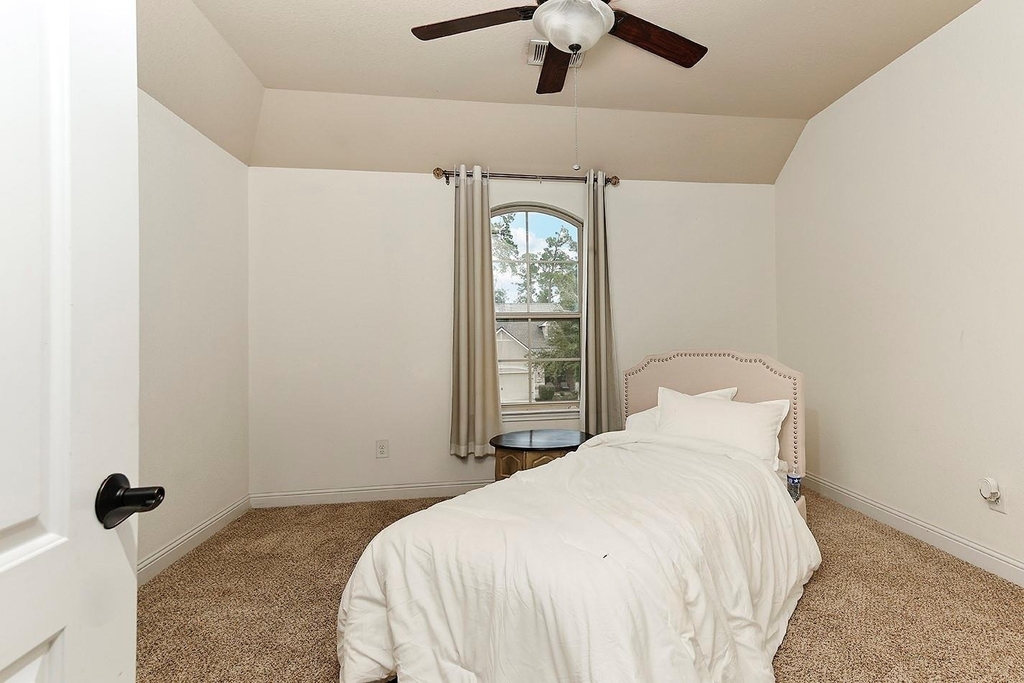 27 Tioga Place - Photo 24