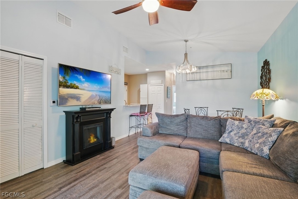 15430 Bellamar Circle - Photo 11