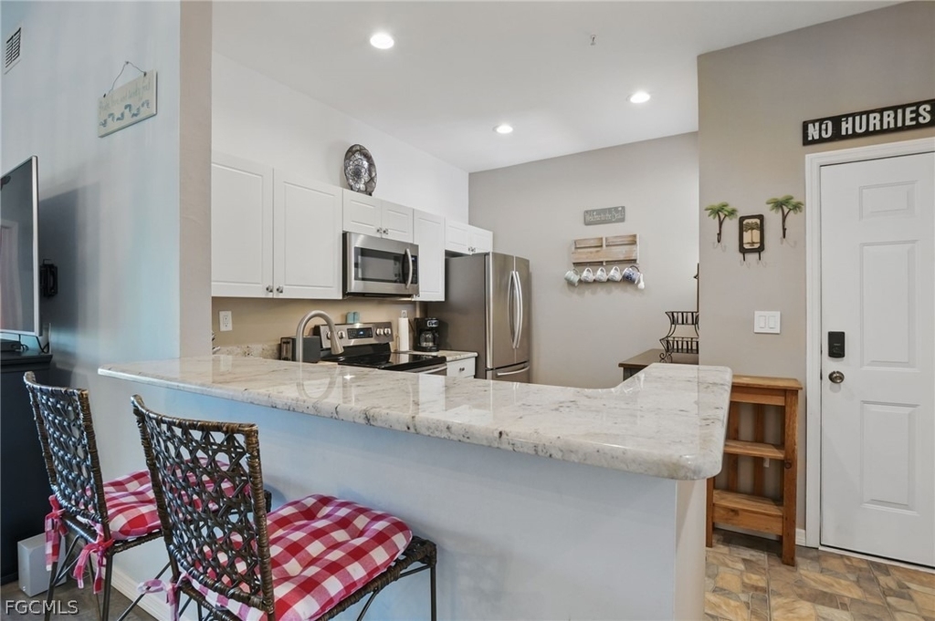 15430 Bellamar Circle - Photo 5