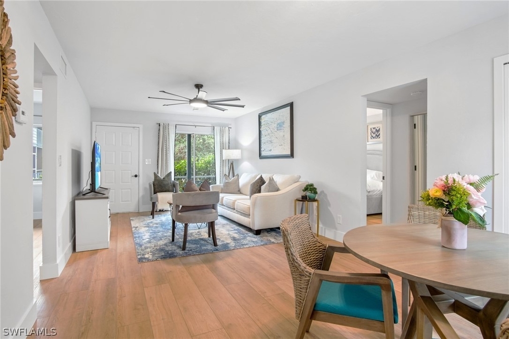 1275 7th Avenue N - Photo 3