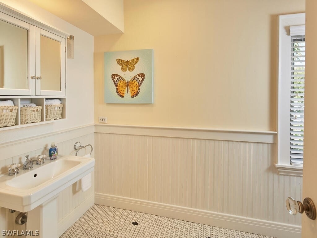 2750 Treasure Lane - Photo 18