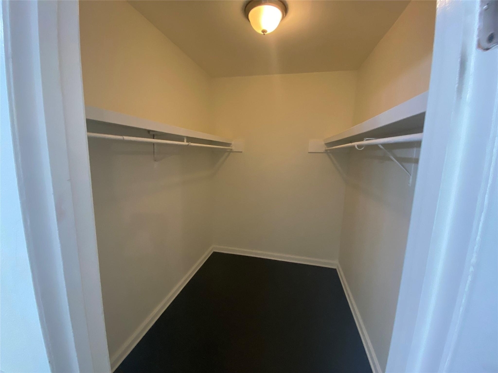 219 West Alabama - Photo 6