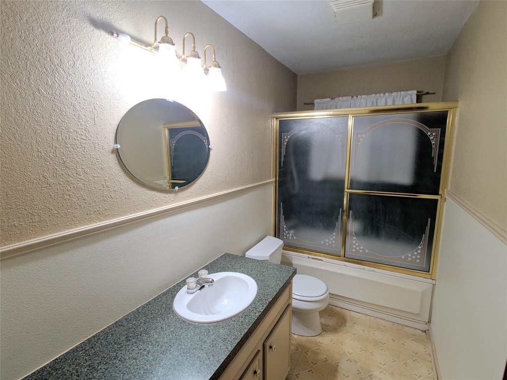 1717 Hawthorne Street - Photo 8